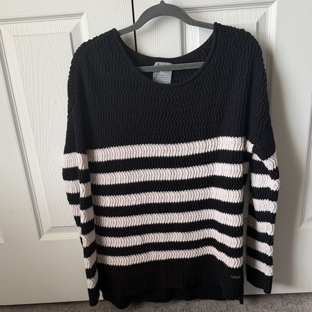 Rip Curl Black and White Striped Crew Neck Sweater